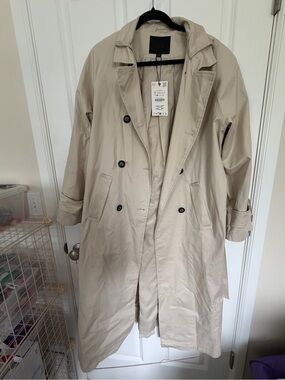 Zara Light Beige Double-Breasted Trench Coat